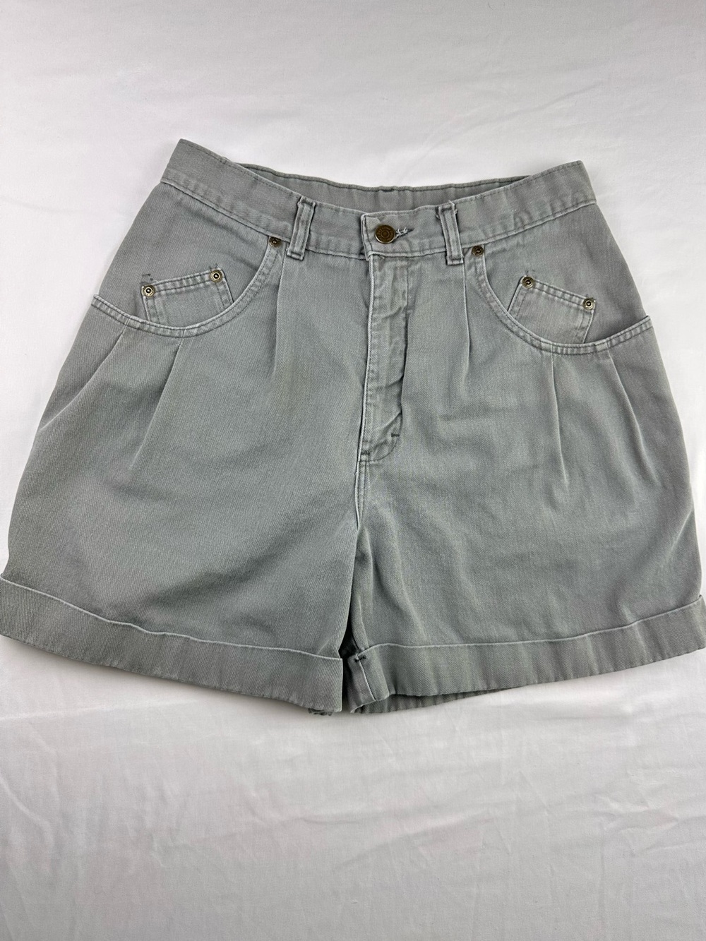 Vintage 90s Grey Pleated Denim Shorts High Waisted Mom Jean Jorts Retro Summer